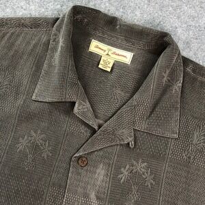 Tommy Bahama Mens Shirt L Dark Grey Textured with Palm Trees Silk Short Sleeve